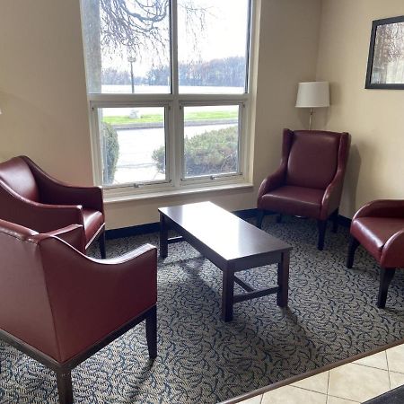 Red Roof Inn Sandusky - Milan Εξωτερικό φωτογραφία