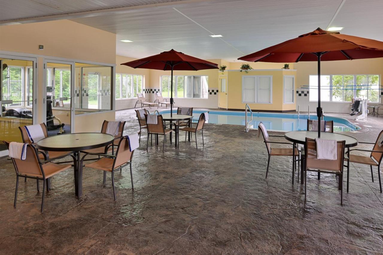 Red Roof Inn Sandusky - Milan Εξωτερικό φωτογραφία