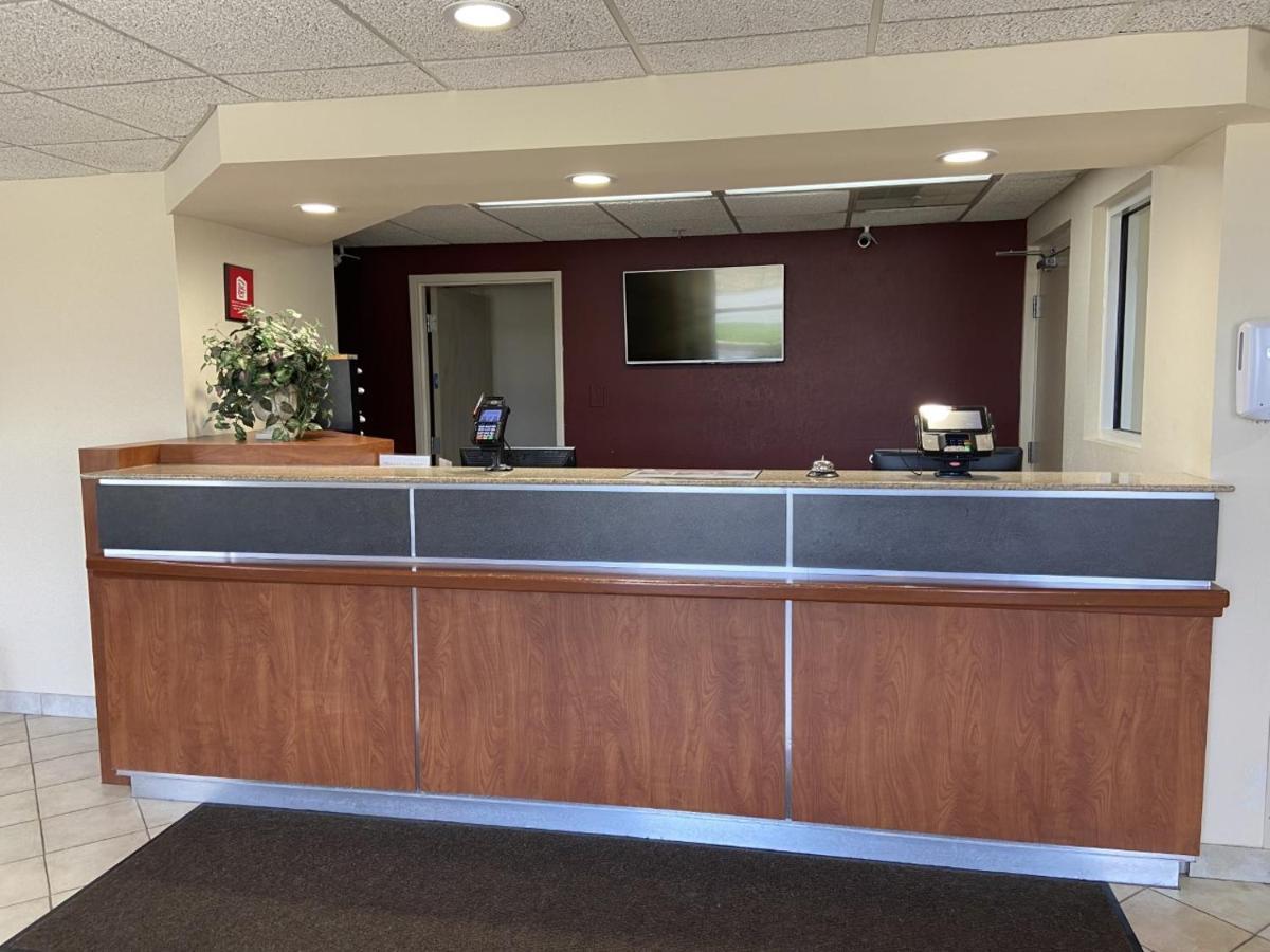 Red Roof Inn Sandusky - Milan Εξωτερικό φωτογραφία