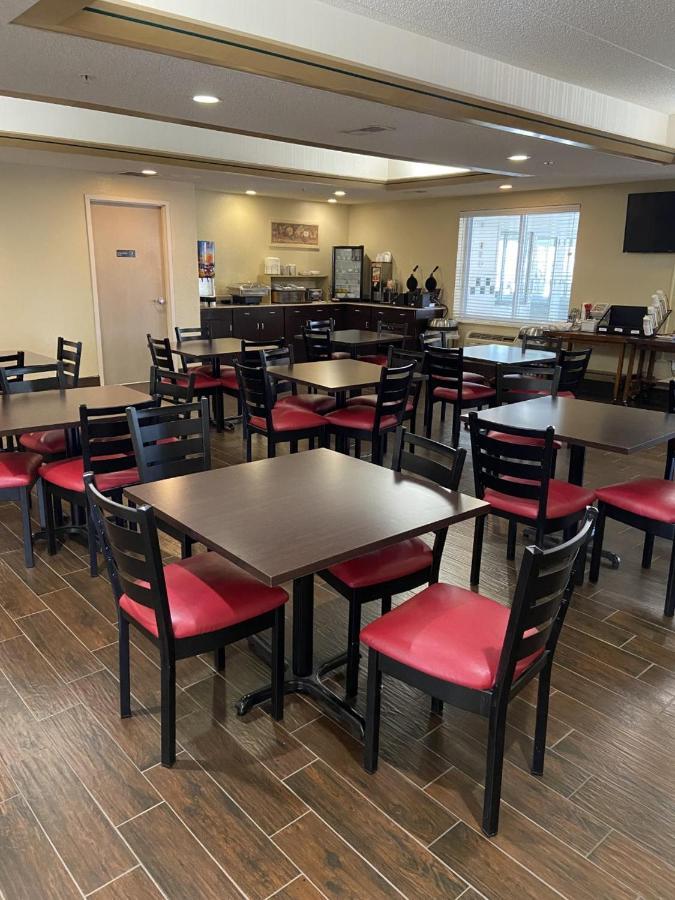 Red Roof Inn Sandusky - Milan Εξωτερικό φωτογραφία
