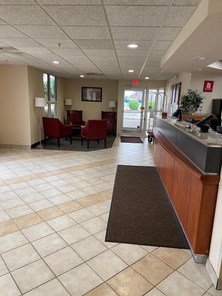 Red Roof Inn Sandusky - Milan Εξωτερικό φωτογραφία